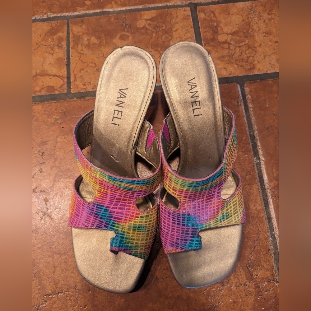 Vaneli Heels Women's sz 7.5 Rainbow